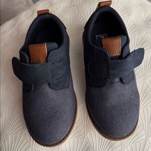 MAX + JAKE Navy and Brown Velcro Shoes. Toddler size 8. Like New.
